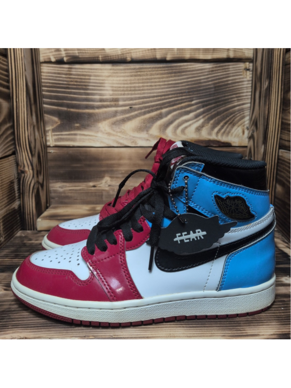 Jordan 1 Retro OG High Fearless Boys Size 5 Basketball Shoes Sneakers CK5666-100